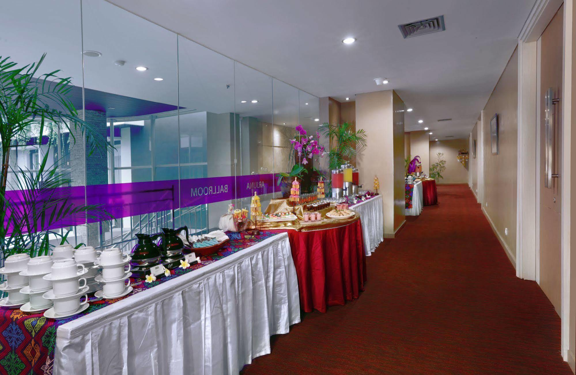 Hotel Quest San Denpasar By Aston Zewnętrze zdjęcie